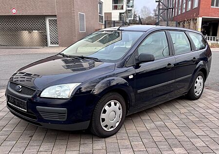 Ford Focus Turnier 1.6 |1.Hand|Klima|AHK|TÜV Neu|