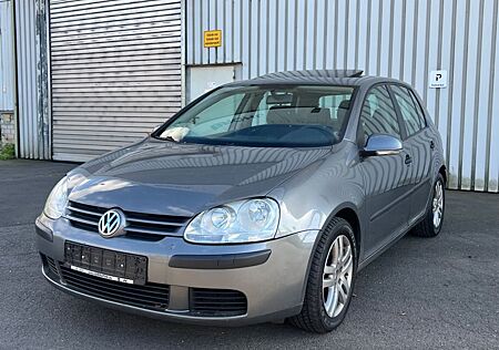 VW Golf Volkswagen V Lim. Trendline 1.6