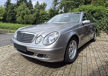 Mercedes-Benz E 220 CDI CLASSIC Classic Sonntagsdeal!