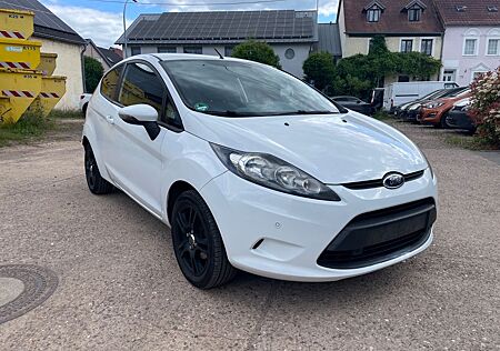 Ford Fiesta Trend 1,3L TÜV 09/2026