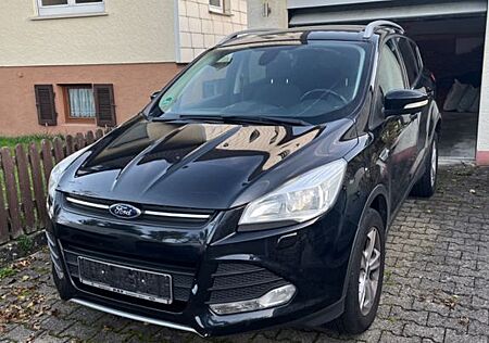 Ford Kuga 2,0 TDCi 2x4 110kW SYNC Edition SYNC Ed...