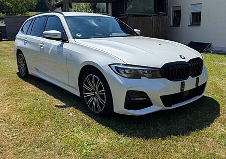 BMW 330d xDrive Touring M Sport Automatik