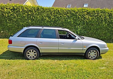 Audi A6 2.6 Avant Aut. quattro Leder Klima Standh.AHK
