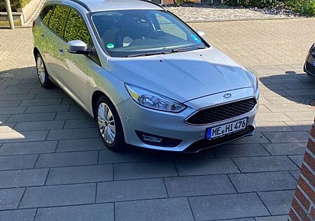 Ford Focus 1,5 TDCi 88kW PowerShift Business Tur....