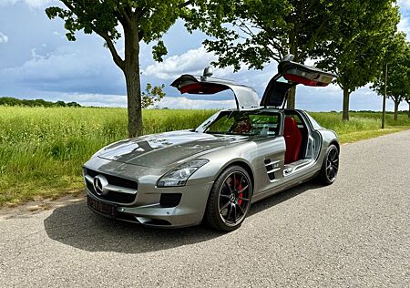 Mercedes-Benz SLS AMG 6.2 V8