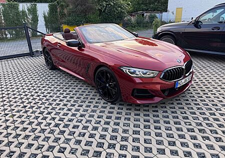 BMW M850i xDrive Cabrio -Voll Ausstattung Indivi