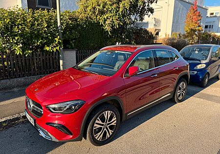 Mercedes-Benz GLA 200 d