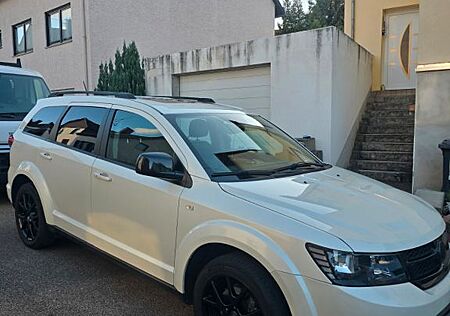 Fiat Freemont 2.0 16V Multijet Autom Allrad Black...