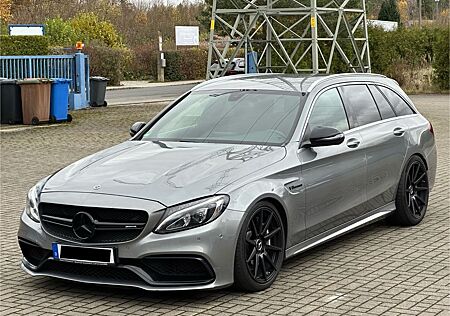 Mercedes-Benz C 63 AMG T Bi-Turbo Special - Edition Klappen -