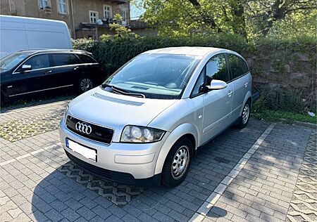 Audi A2 1.2TDI EU4 Klimaautomatik Servo Zuheizer PDC