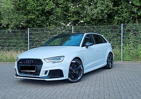Audi RS3 2.5 TFSI S tronic quattro Sportback -