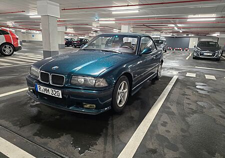BMW 320i Cabrio