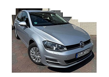 VW Golf Volkswagen 1.6 TDI BMT Trendline Trendline