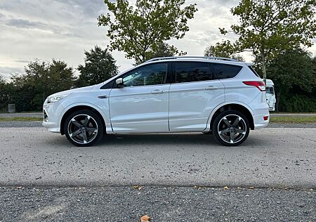 Ford Kuga 2,0 TDCi 4x4 132kW Individual PowerShif...