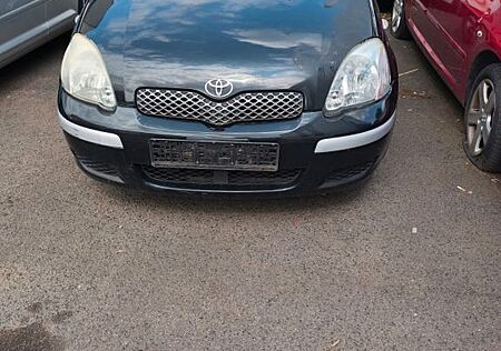 Toyota Yaris 1.0 -