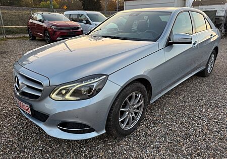 Mercedes-Benz E 200 BlueTec Avantgarde+2Hd+AHK+NAV+LED+SHZ+PDC