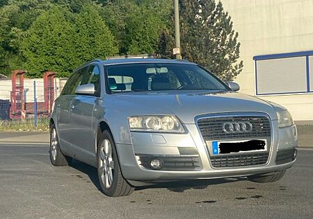Audi A6 2.4 multitronic Avant -