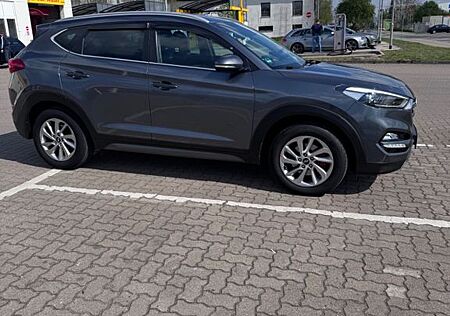 Hyundai Tucson 1.7 CRDi 2WD/Navi/PDC/EURO 6