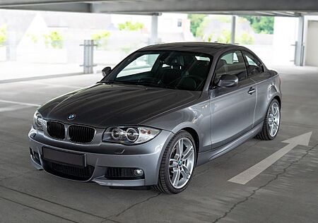 BMW 125i Coupé M Paket Schalter Navi