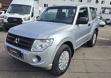 Mitsubishi Pajero 3.2 DI-D *INFORM/AHK/KLIMA/TÜV 12.2026*