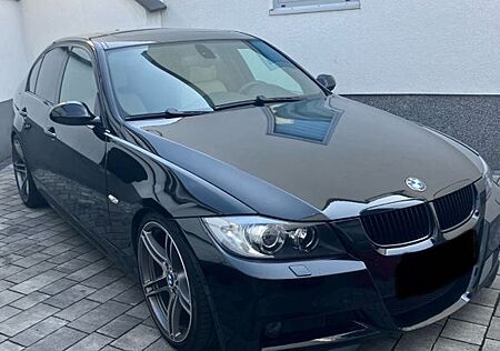 BMW 325i E90 Limousine Automatik mit M-Sportpaket