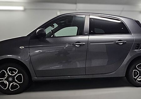 Smart ForFour 0.9 66kW - fast Vollausstattung Faltdach