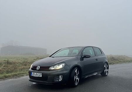 VW Golf Volkswagen 2.0 TSI GTI GTI