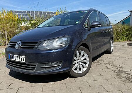 VW Sharan Volkswagen High 4Mot 7-er Pano Standhzg Kuppllg NEU