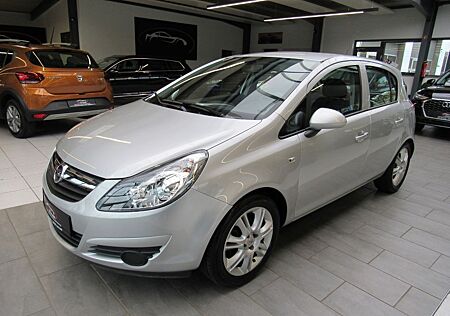 Opel Corsa D Edition / Klimaanlage