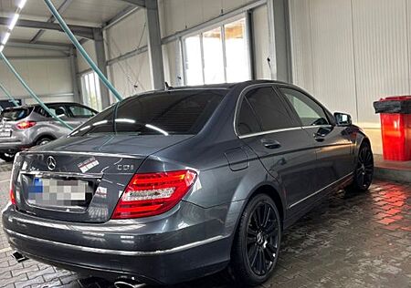 Mercedes-Benz C 350 CDI BlueEFFICIENCY ELEGANCE Autom. ELE...