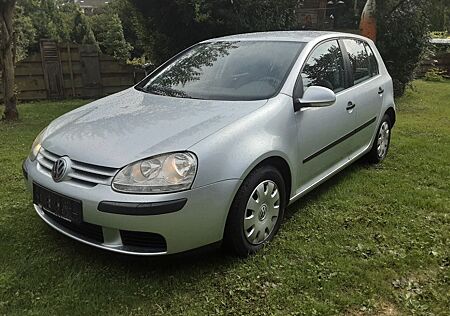 VW Golf Volkswagen 5 1.Hand, TÜV neu, Sitzh., Klima, el. Fens