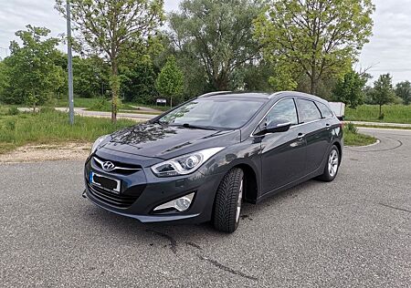 Hyundai i40 150.000 km,Diesel,TÜV bis 02/2026,gepflegt!