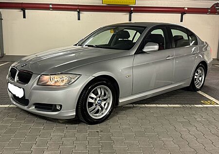 BMW 318i Lim. EDITION KLIMAA~SHZ~PDC~8FACH~WENIGKM