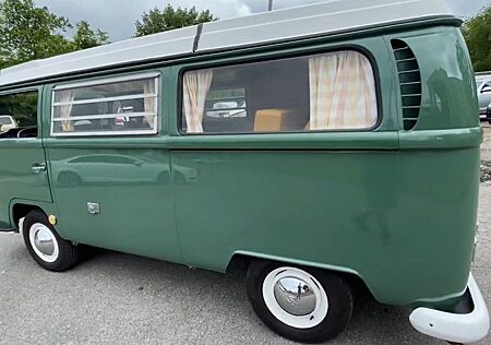 VW T2 Volkswagen Westfalia Bus