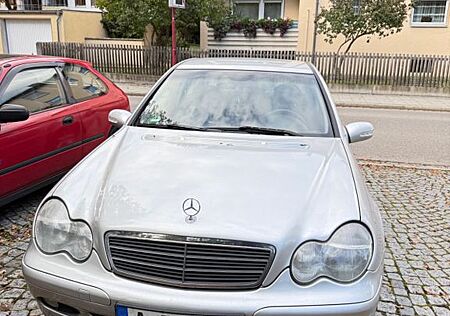 Mercedes-Benz C 180 Kompressor Top Zustand !