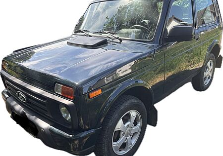 Lada Niva 4x4 Euro6/Shzg/EFH/1.HD/KEIN Gelände/20 TKM