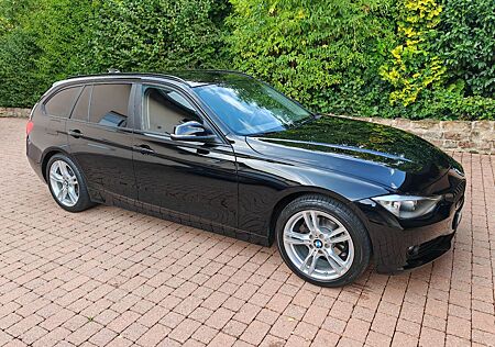 BMW 316i Touring -