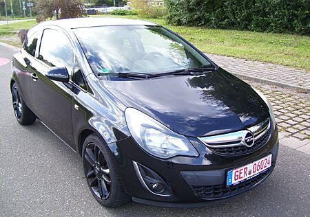 Opel Corsa D Color Edition-Sport