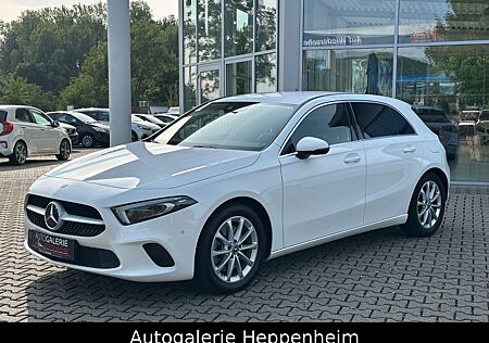 Mercedes-Benz A 250 4Matic/AUT/NAV/VIRTUALTACHO/SHZ/BURMESTER