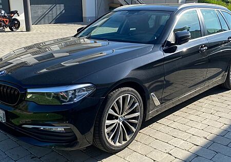 BMW 530i Touring A - TÜV 03/2027