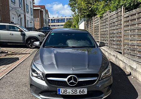 Mercedes-Benz CLA 200 Shooting Brake -