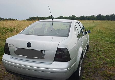 VW Bora Volkswagen 1.6 Auto Special Special