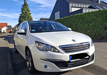 Peugeot 308 II SW AHK PANO NAVI