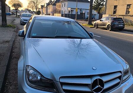 Mercedes-Benz C 200 Coupé - AMG- Line