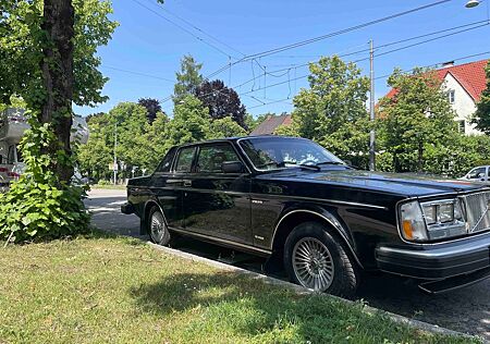 Volvo 262 Bertone, Top Zustand und neuer Motor