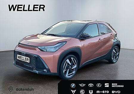 Toyota Aygo (X) 1,5 Hybrid Lounge *LED*SHZ*PDC*CAM*1,99%*
