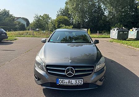 Mercedes-Benz A 180 -