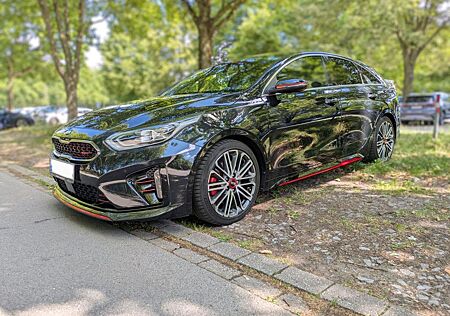 Kia Pro_ceed ProCeed GT / Vollausstattung / Bastuck + Extras