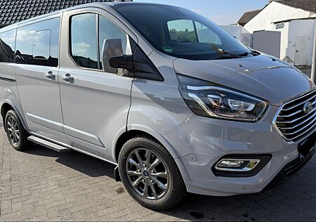Ford Tourneo Custom Eco Blue Hybrid