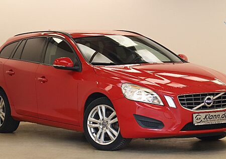 Volvo V60 1.6 T3 150PS Kinetic Klima SHZ